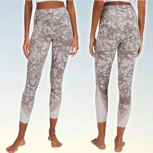 Lululemon Women’s Size 8 High-Rise Crop 23" Leggings